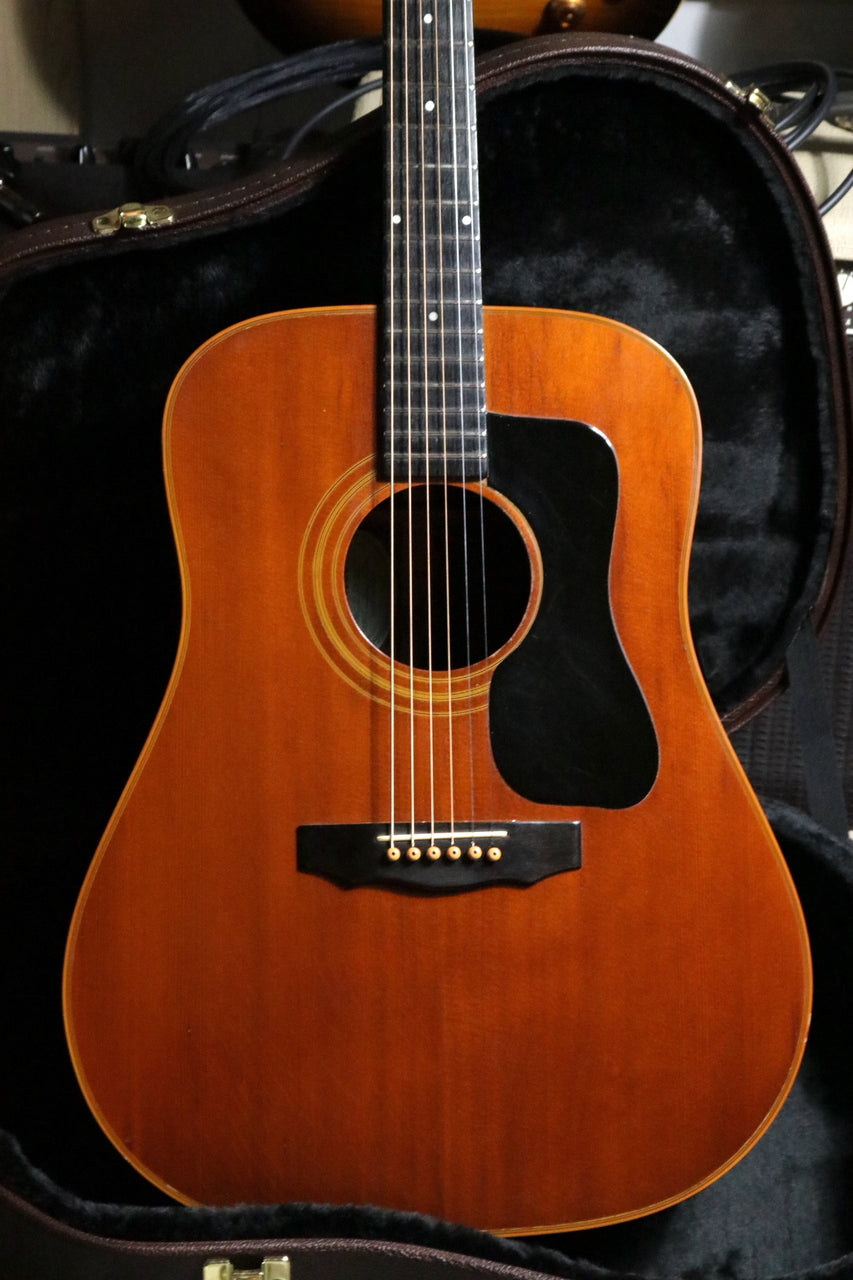 GUILD D-50NT 1981