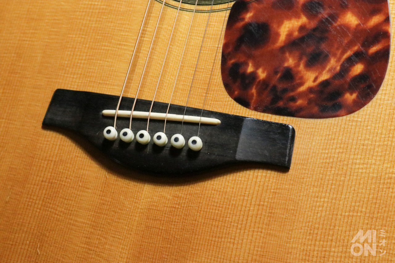 YAMAHA LL26 2004