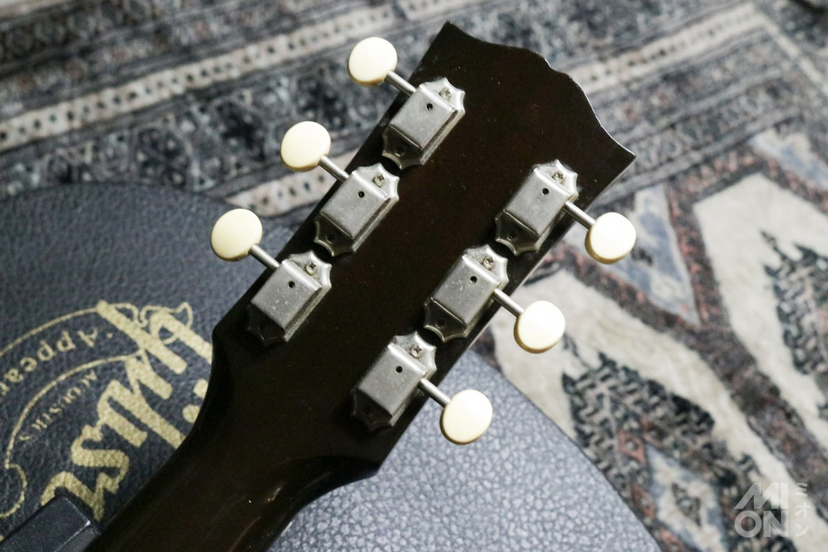 Gibson J-45 VS 2002