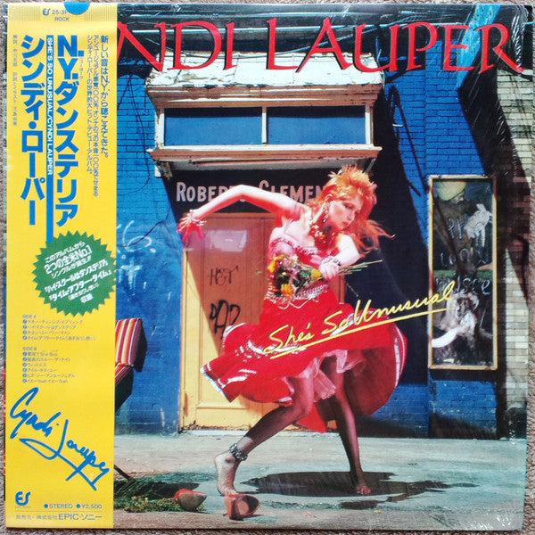She's So Unusual = N.Y.ダンステリア