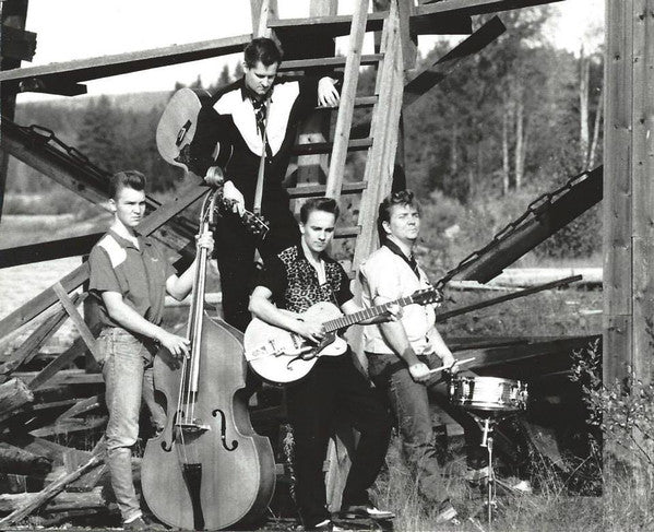 Moondogs (2)