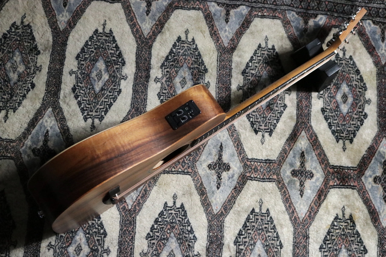 Taylor BTe-Koa (Baby Taylor-e Koa) [Taylor authorized repair man store]
