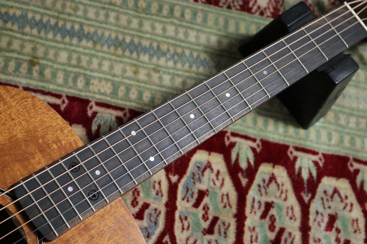 Taylor BT2e (Baby Taylor-e Mahogany) [Taylor-certified repair man store]