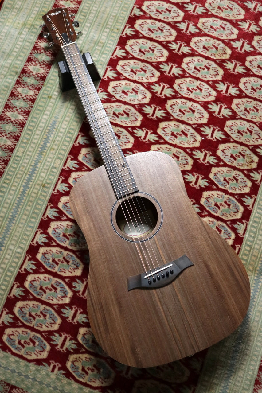 Taylor BBT (Big Baby Taylor) Walnut [Taylor authorized repair man store]