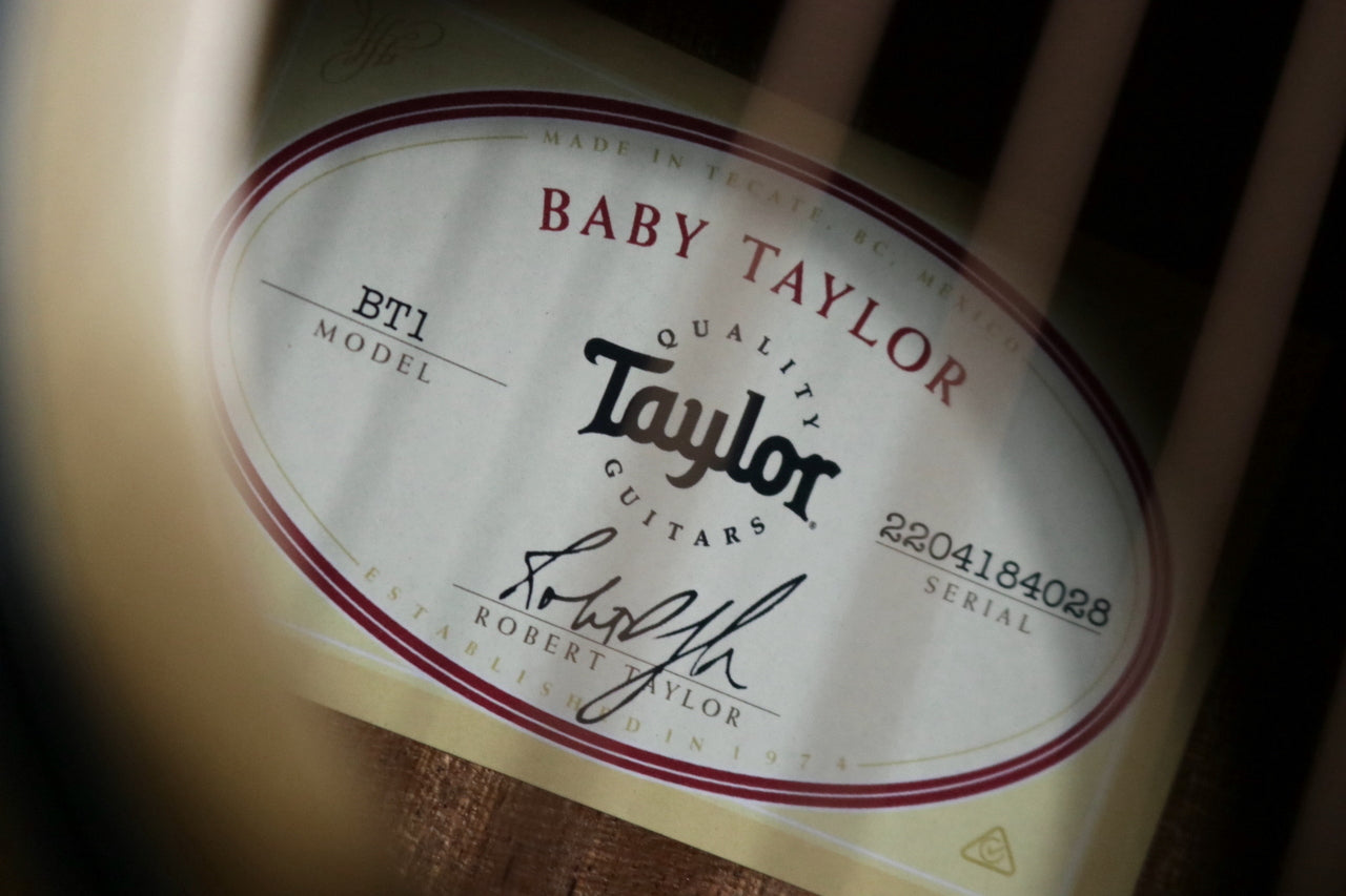Taylor BT1 (Baby Taylor Walnut) [Taylor authorized repair man store]