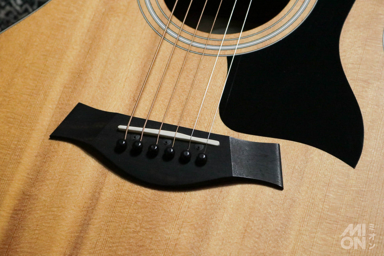 Taylor 114e ES2 2016 [Taylor authorized repair man staffed store]