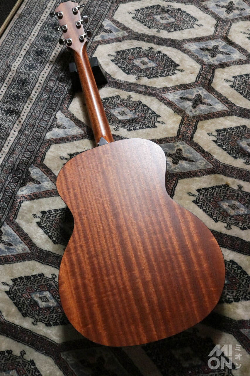 Taylor 114e ES2 2016 [Taylor authorized repair man staffed store]