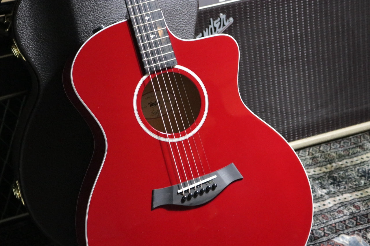 Taylor [Trial video included] 214ce DLX RED ES2 Gold Hardware [Taylor authorized repair man]