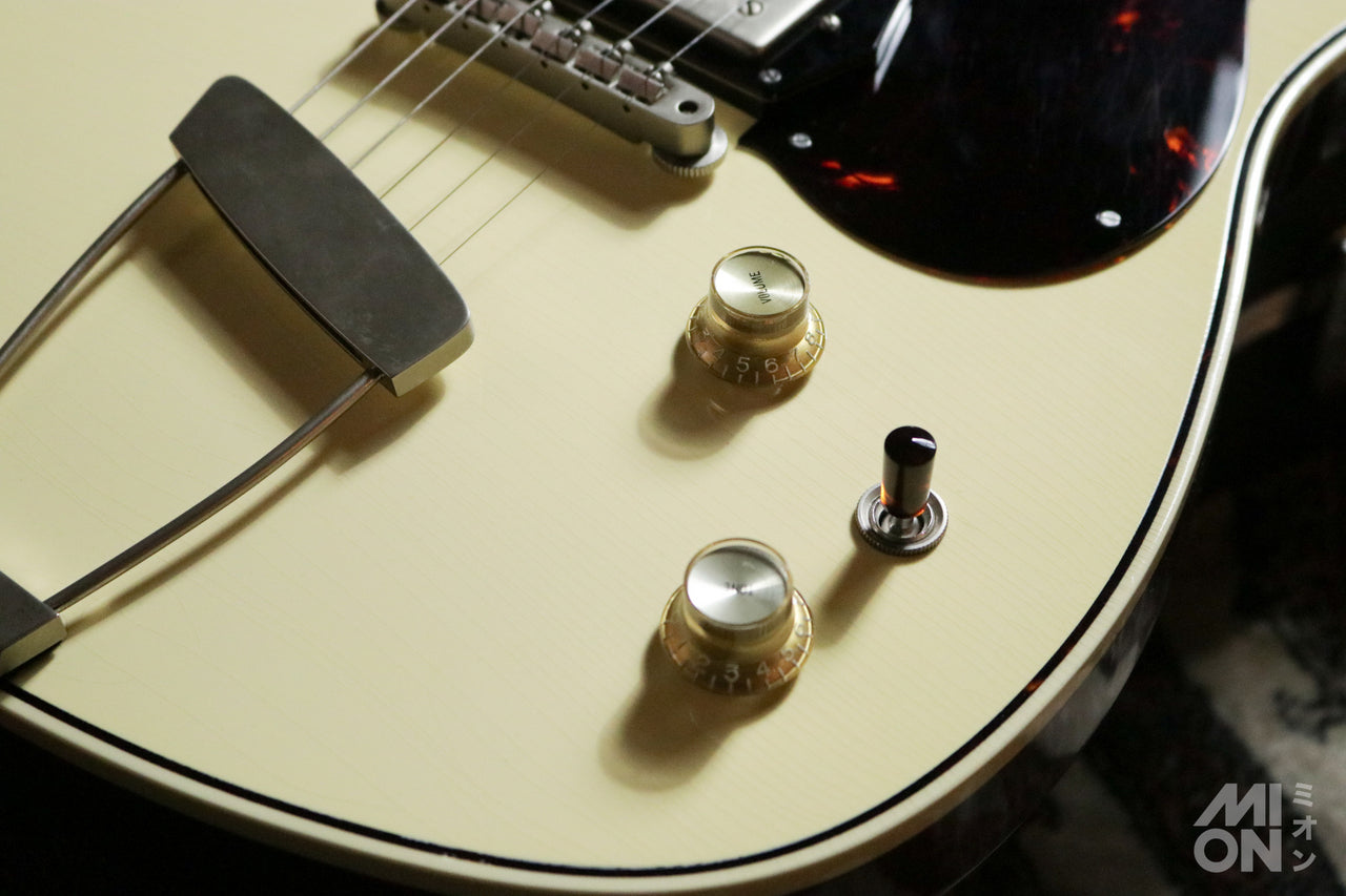 Frank Brothers [Preview video available] Arcade One Nicotine White 2025