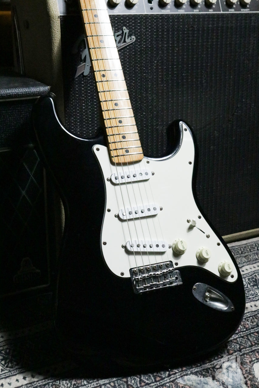 Fender Japan [Trial video available] ST72-55 (CST-50M) w/ Monty's Guitars '69 Stratocaster Pickups Set