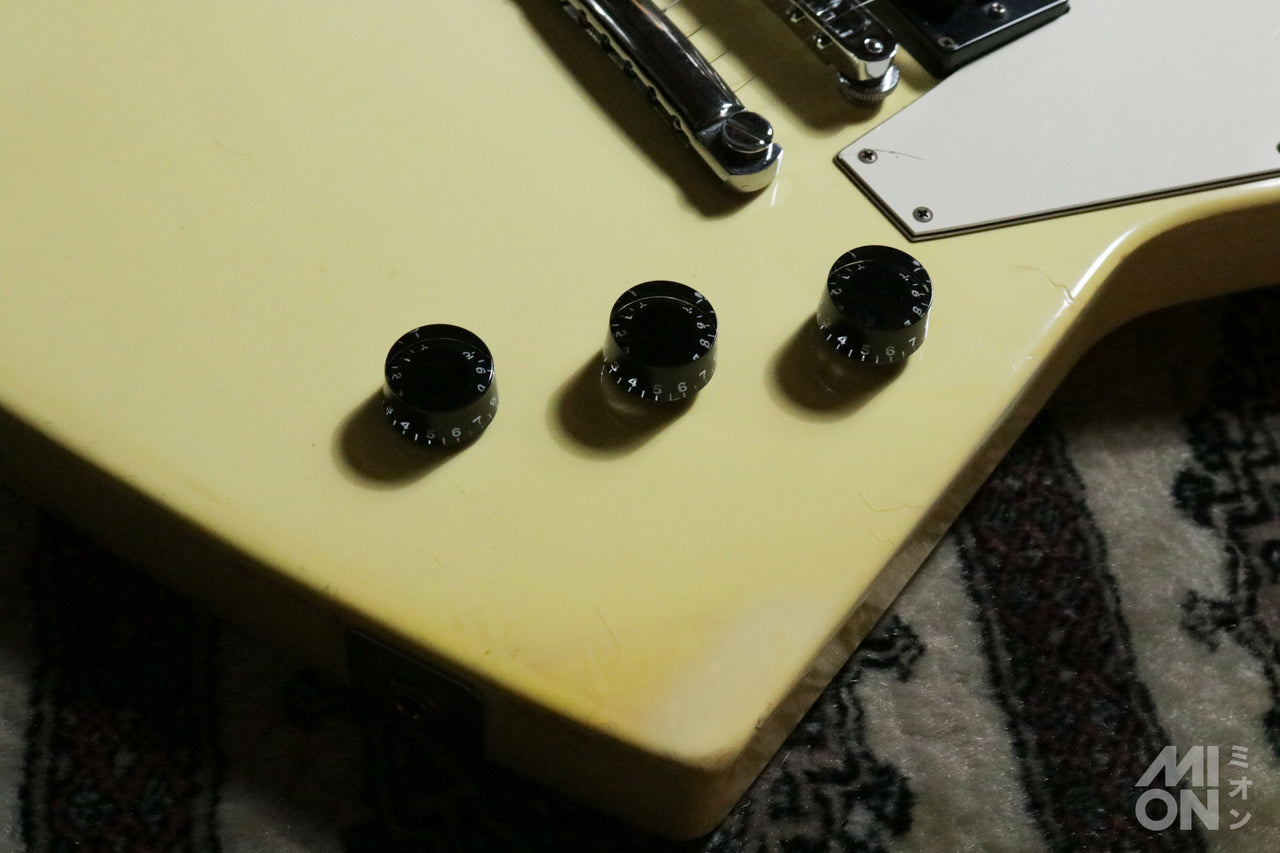 Gibson Explorer 1991 Alpine White w/ Seymour Duncan Pickups