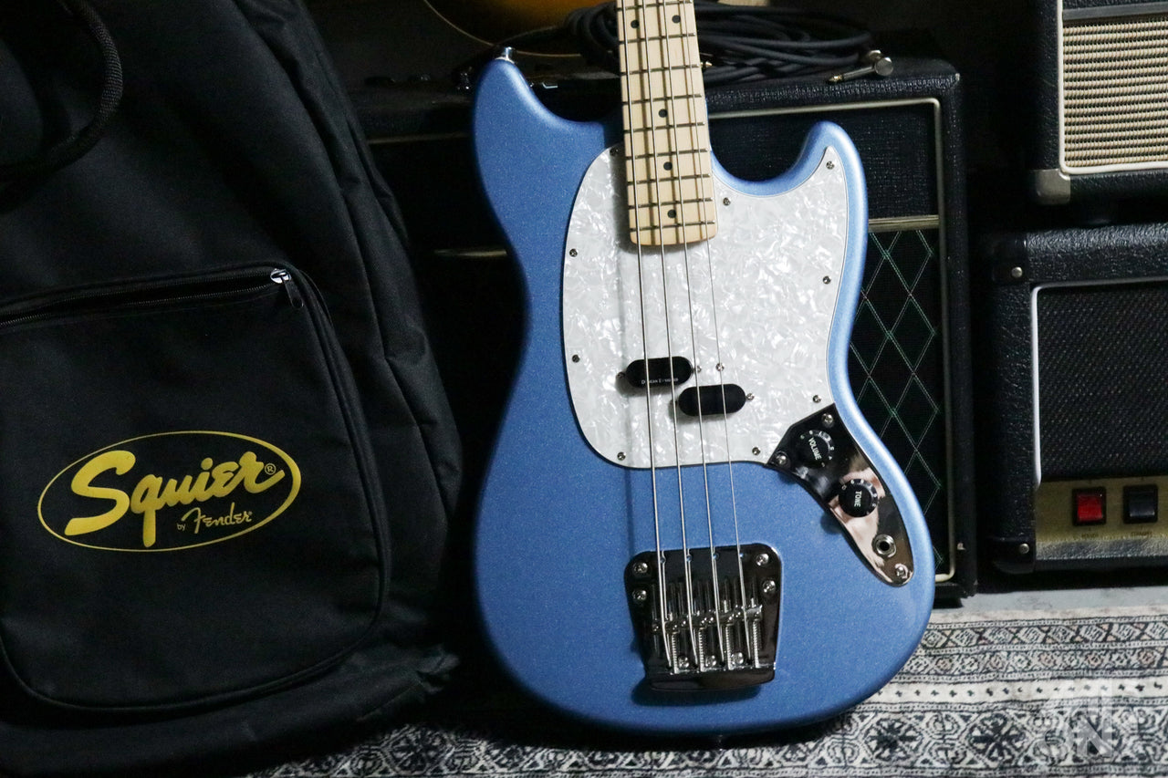 Squier by Fender FSR Vintage Modified Mustang Bass LPB 2012