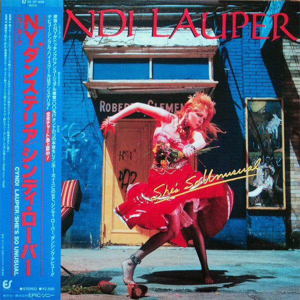 She's So Unusual = N.Y.ダンステリア
