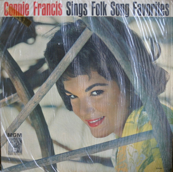 Sings Folk Song Favorites