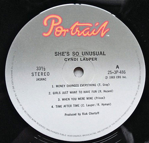 She's So Unusual = N.Y.ダンステリア