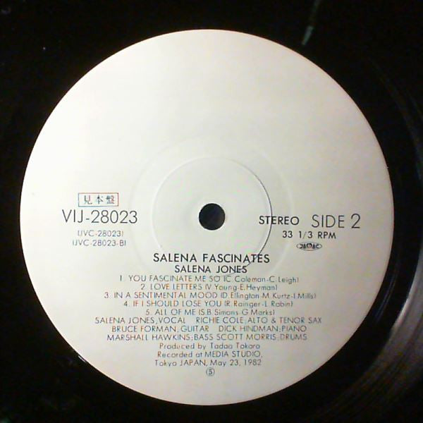 Salena Fascinates